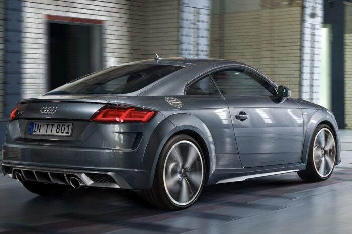 
								Audi TT full									