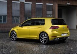 
										Volkswagen Golf GTE completo									